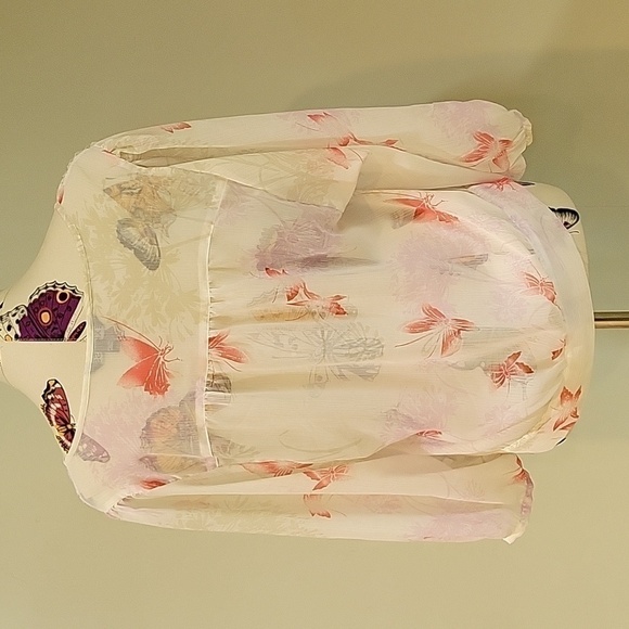 EXPRESS sheer butterfly 🦋 top with lace. Size is Medium. - Picture 3 of 9
